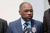 Léonard She Okitundu - Ministre des affaires étrangères